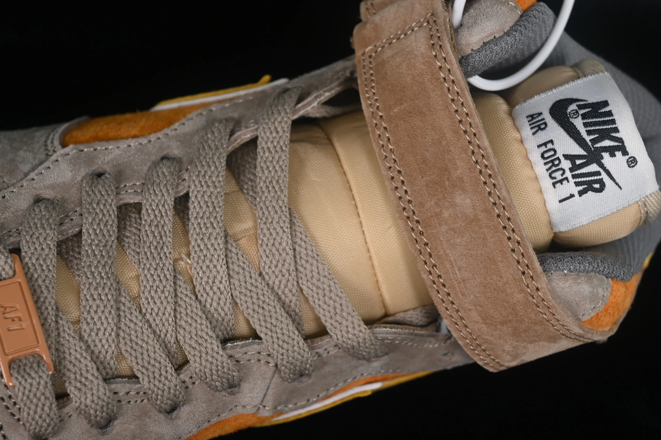 All categories Nk Air Force 1 Air Force series Nk Air Force 1 Mid Air Force mid-top Nk Air Force 1'07 Mid brown Air Force One mid-top casual sneakers CG9908-105